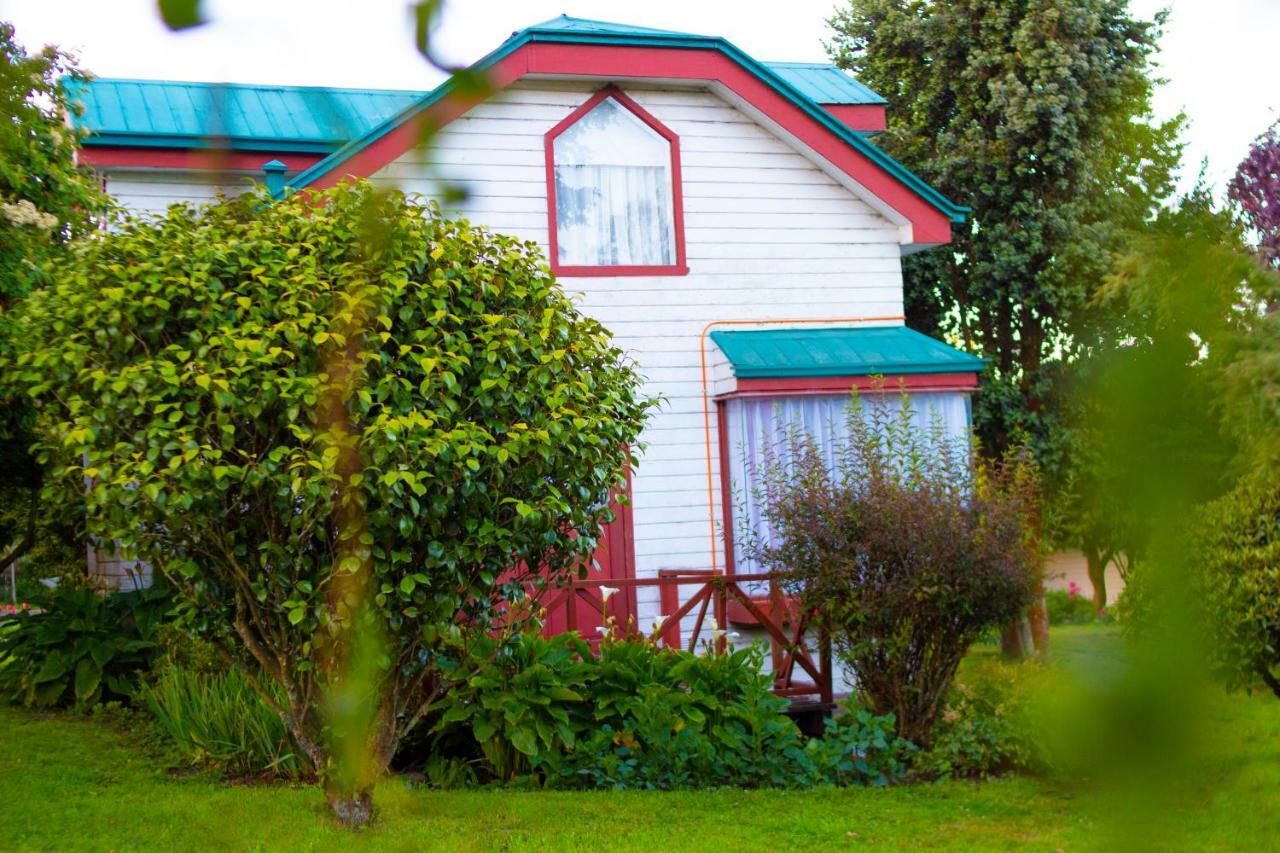 Lodge Y Molino Viejo